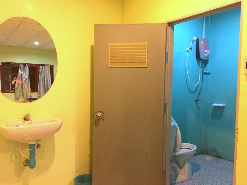Apartamento Baan Pha Nin Mung Korn Rayong Exterior foto